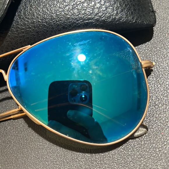 Ray-Ban aviator sunglasses with case - Picture 5 of 6